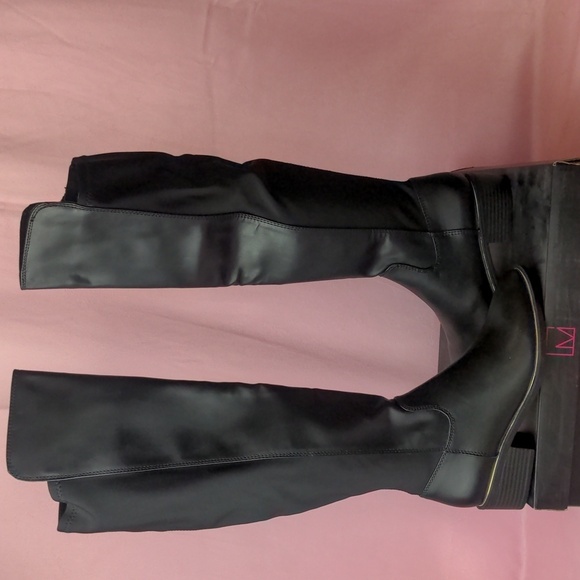 Material Girl Darcell Over the Knee Boots in Black with Gold Trim size 5 - Picture 1 of 9